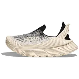 Hoka One One: Чёрные кроссовки 