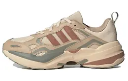 Adidas: Кроссовки 