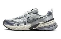 Nike: Фиолетовые кроссовки 