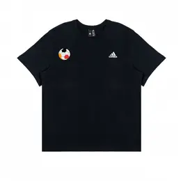 Adidas: Чёрная футболка 