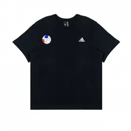 Adidas: Чёрная футболка 