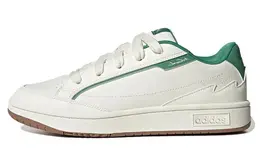 Adidas: Белые кроссовки 