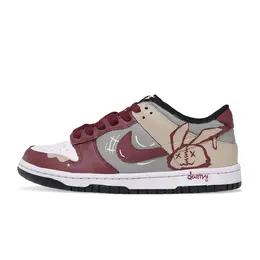 Nike: Красные кроссовки  Dunk