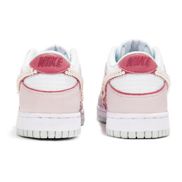 Nike: Белые кроссовки  Dunk
