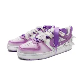 Nike: Белые кроссовки  Court