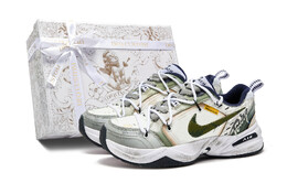 Nike: Зелёные кроссовки  Air Monarch