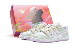Nike: Белые кроссовки  Dunk