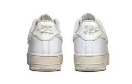 Nike: Белые кроссовки  Air Force 1
