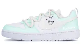 Nike: Зелёные кроссовки  Court