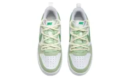 Nike: Светлые кроссовки  Court
