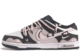 Nike: Розовые кроссовки  Dunk