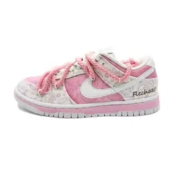 Nike: Белые кроссовки  Dunk
