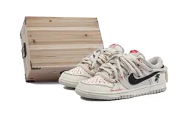 Nike: Белые кроссовки  Dunk