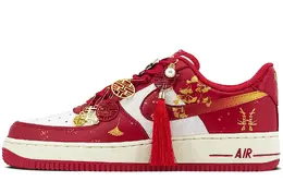 Nike: Красные кроссовки  Air Force 1