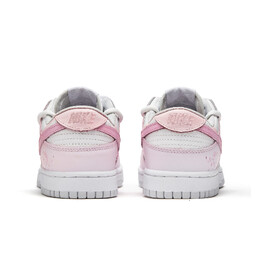 Nike: Розовые кроссовки  Dunk