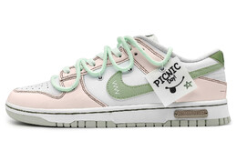 Nike: Белые кроссовки  Dunk