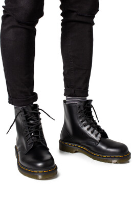 Dr. Martens: Чёрные ботинки 