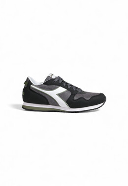 Diadora: Чёрные кроссовки 