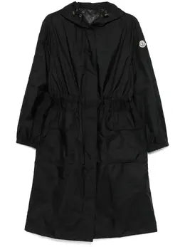 Moncler: Чёрный пуховик 