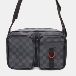 Louis Vuitton: Чёрная сумка 