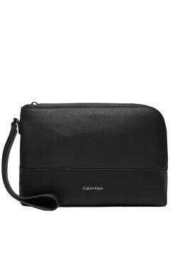 Calvin Klein: Чёрная сумка 