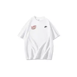 Nike: Белая футболка 