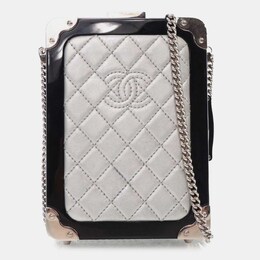 Chanel: Чёрный клатч 