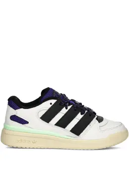 adidas: Белые кроссовки  Forum