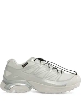 Salomon: Белые кроссовки 
