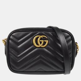 Gucci: Чёрная сумка через плечо  GG Marmont