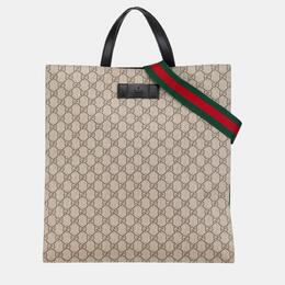 Gucci: Бежевая сумка  GG Supreme