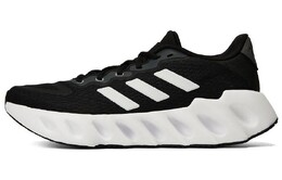 Adidas: Чёрные кроссовки 