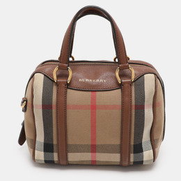 Burberry: Бежевая сумка 