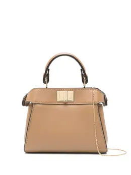 FENDI: Коричневая сумка  Peekaboo