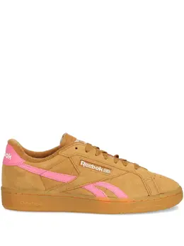 Reebok: Коричневые кроссовки  Club C