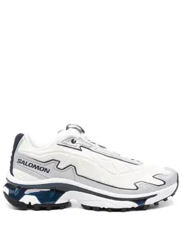 Salomon: Белые кроссовки 