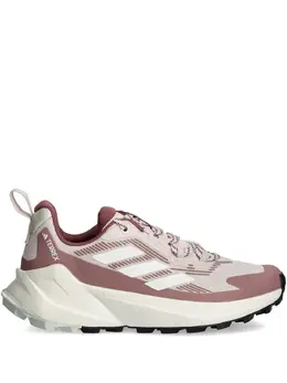 adidas: Розовые кроссовки  Terrex