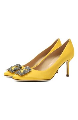 Manolo Blahnik: Жёлтые туфли  Hangisi 70