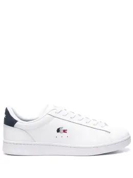 Lacoste: Белые кроссовки 