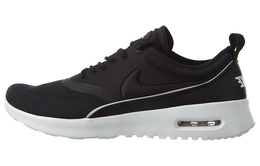 Nike: Чёрные кроссовки  Air Max Thea