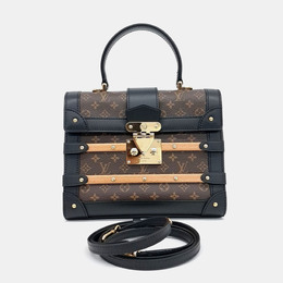 Louis Vuitton: Чёрная сумка 