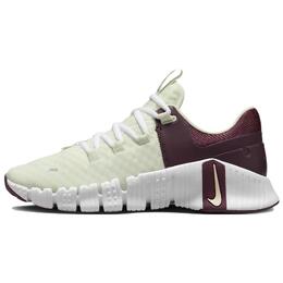 Nike: Зелёные кроссовки 