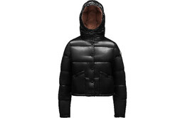 Moncler: Чёрный пуховик 