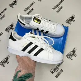 adidas: Чёрные кроссовки  Superstar