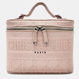 Dior: Розовая сумка 