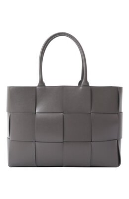 Bottega Veneta: Серая сумка  Arco