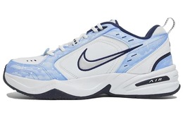 Nike: Белые кроссовки  Air Monarch