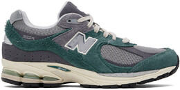 New Balance: Зелёные кроссовки  2002R