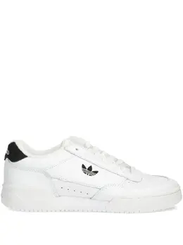 adidas: Белые кроссовки 