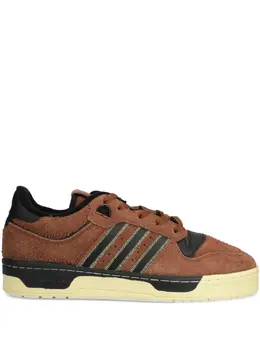 adidas: Оранжевые кроссовки  Rivalry